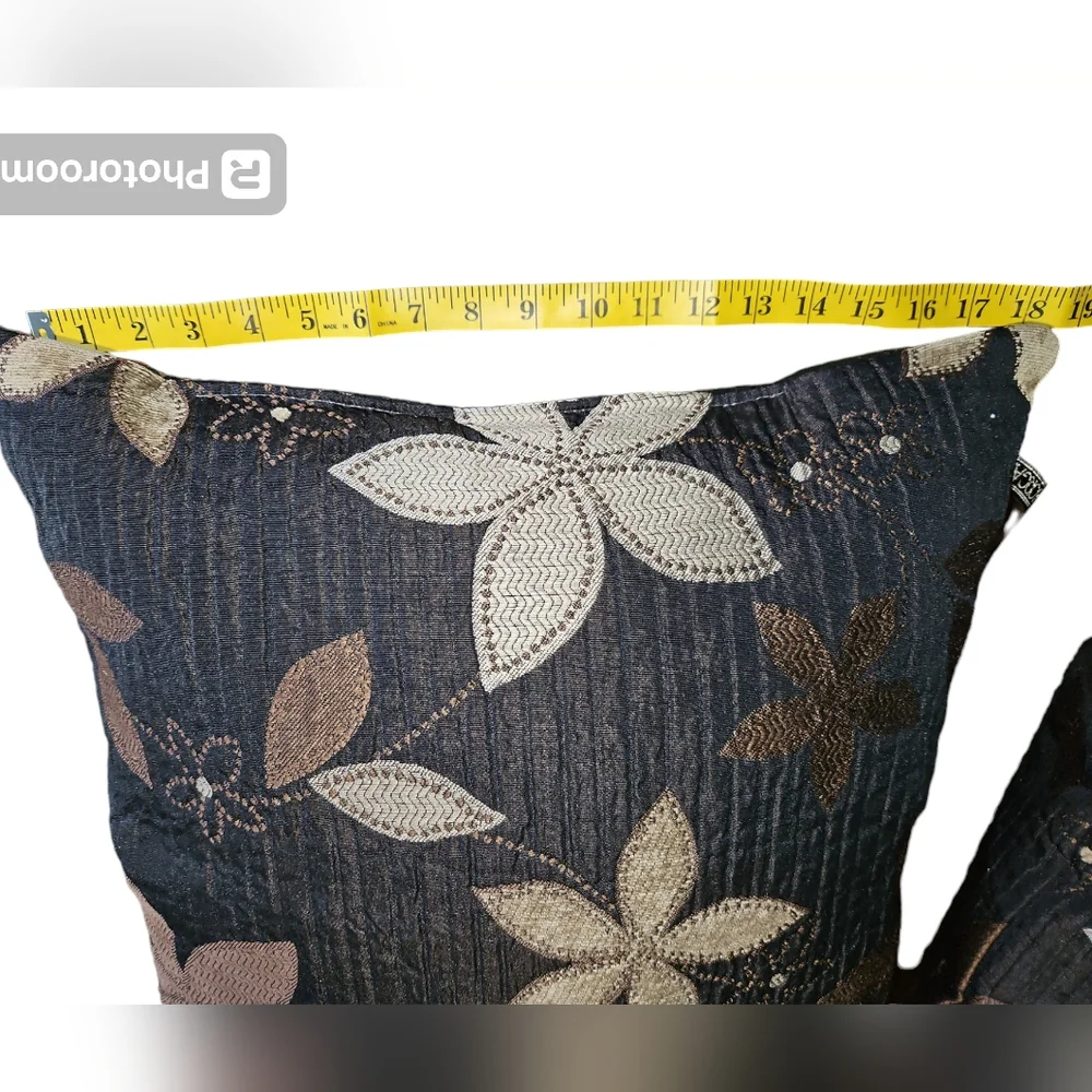 Borgata 18-inch decorative pillows (2). Chocolate brown. - Picture 7 of 8